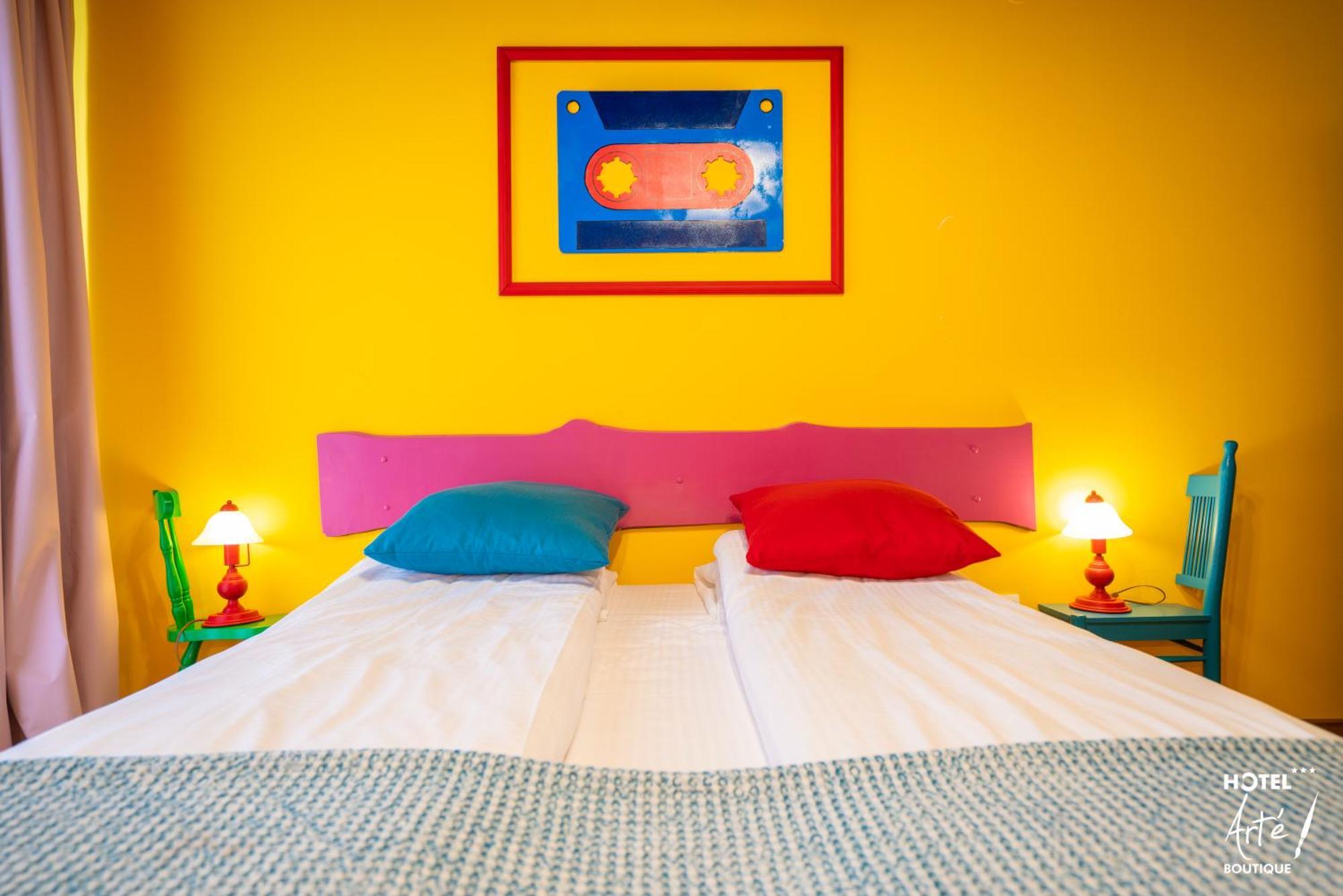 Art'E Boutique Rooms Бэиле-Тушнад Экстерьер фото