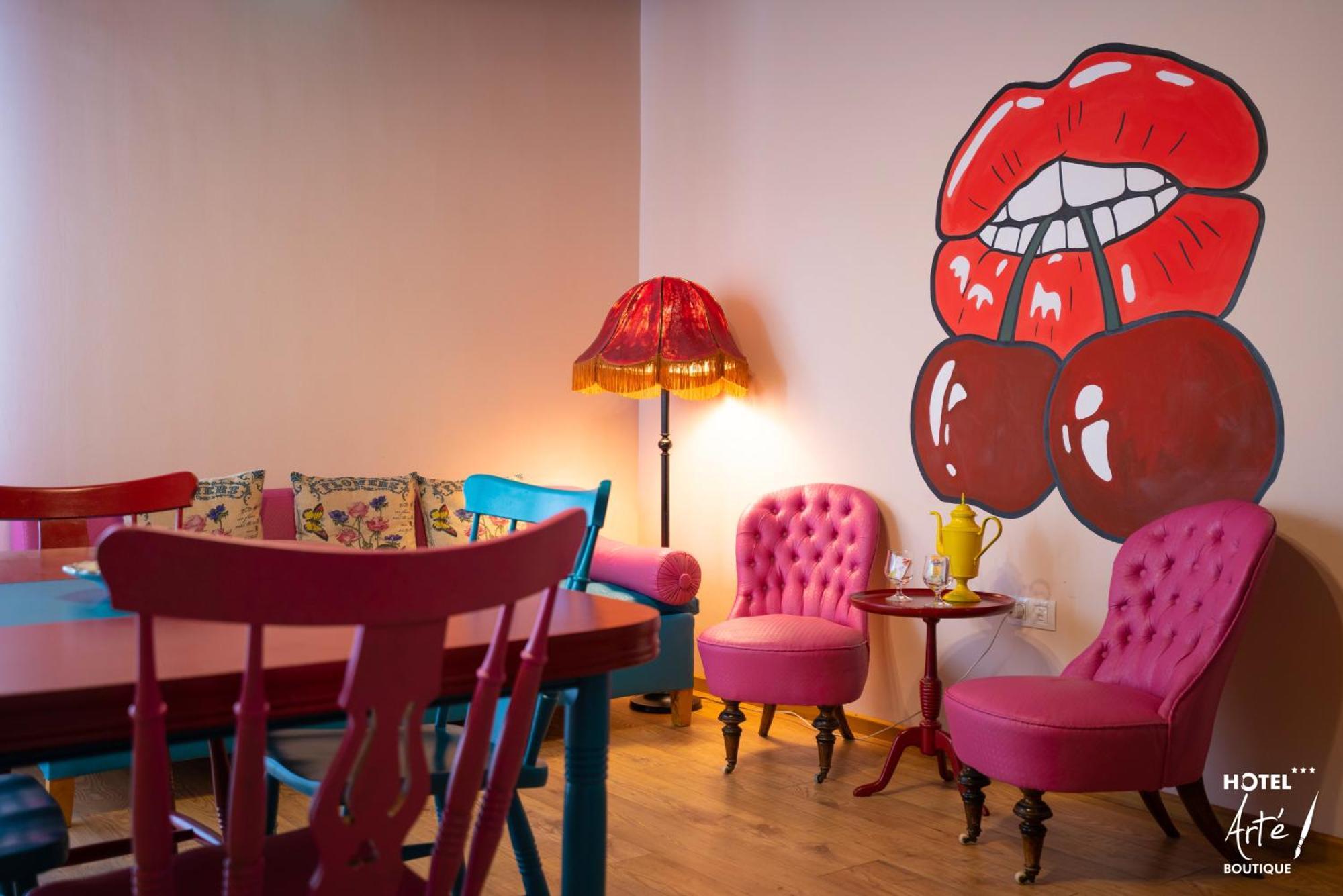 Art'E Boutique Rooms Бэиле-Тушнад Экстерьер фото