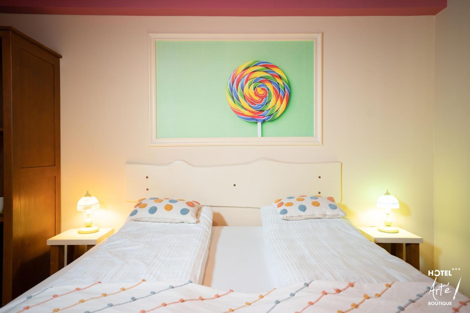 Art'E Boutique Rooms Бэиле-Тушнад Экстерьер фото
