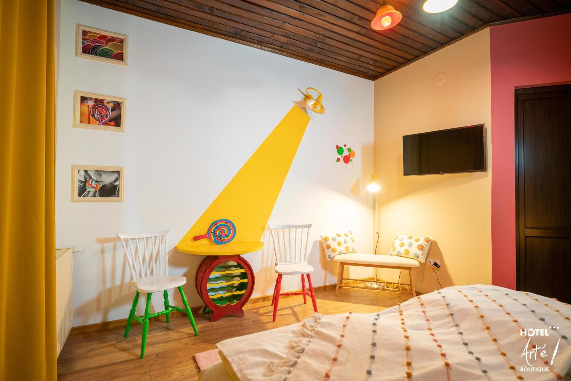 Art'E Boutique Rooms Бэиле-Тушнад Экстерьер фото