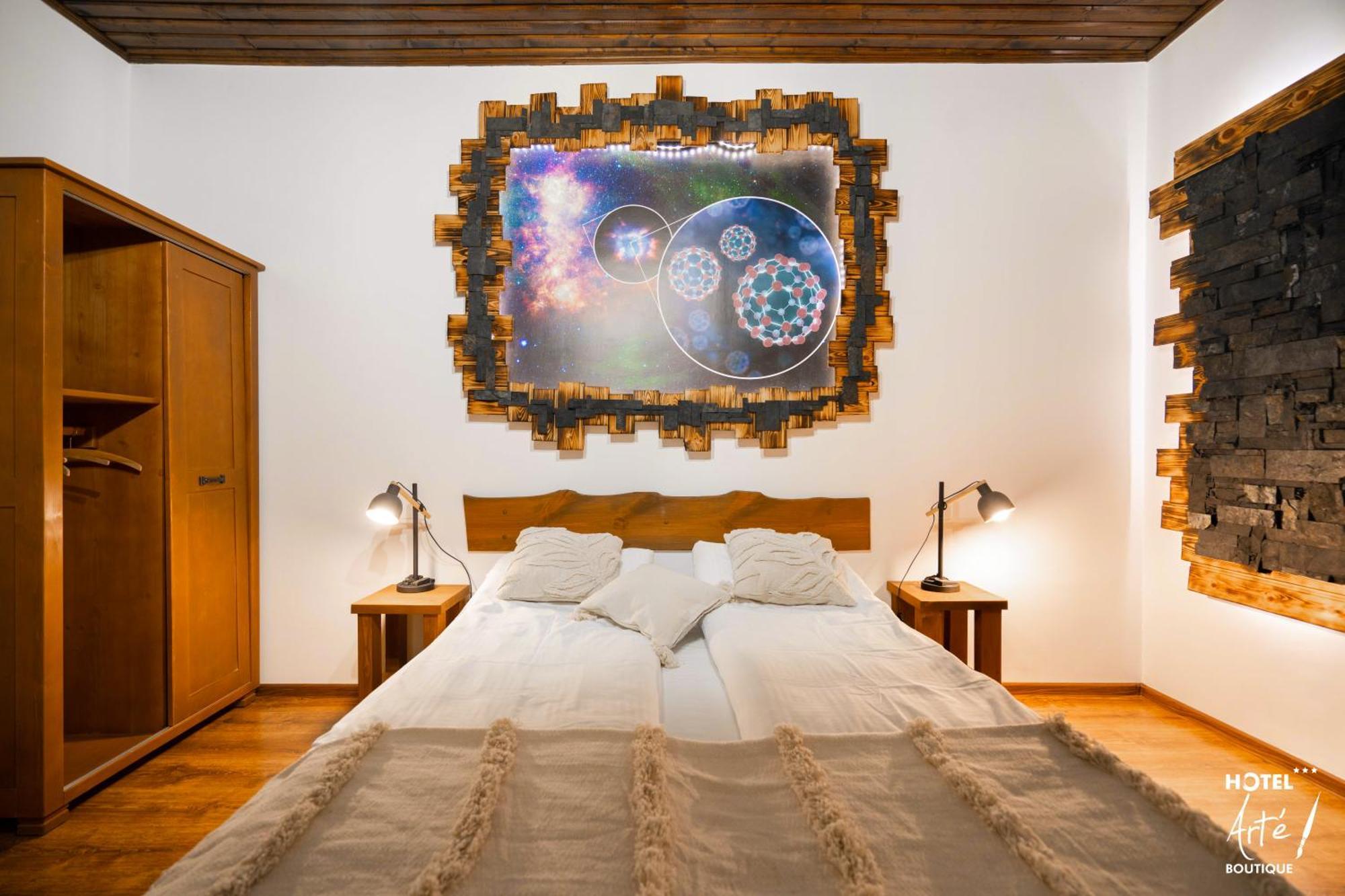 Art'E Boutique Rooms Бэиле-Тушнад Экстерьер фото